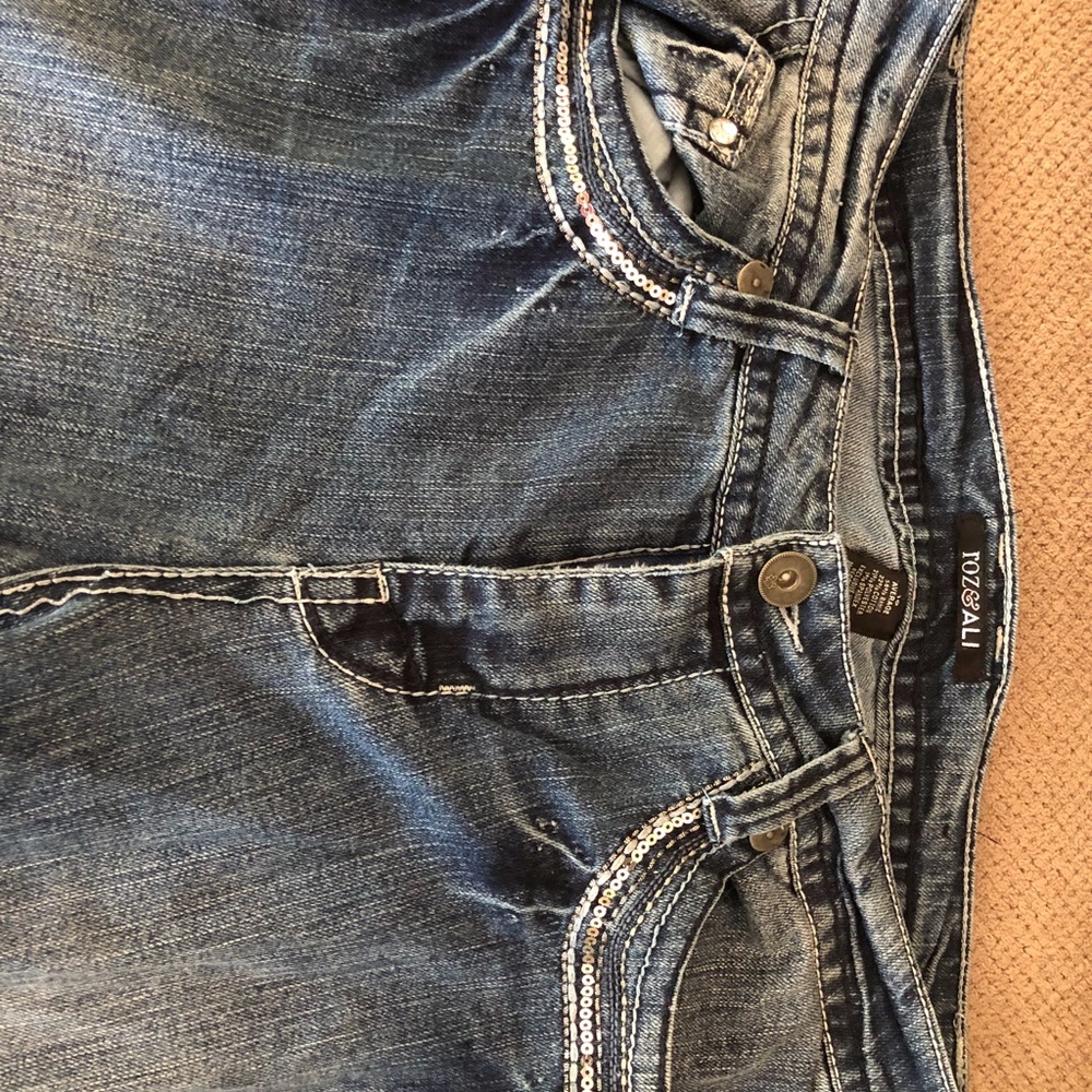 Jeans - Picture 3 of 5
